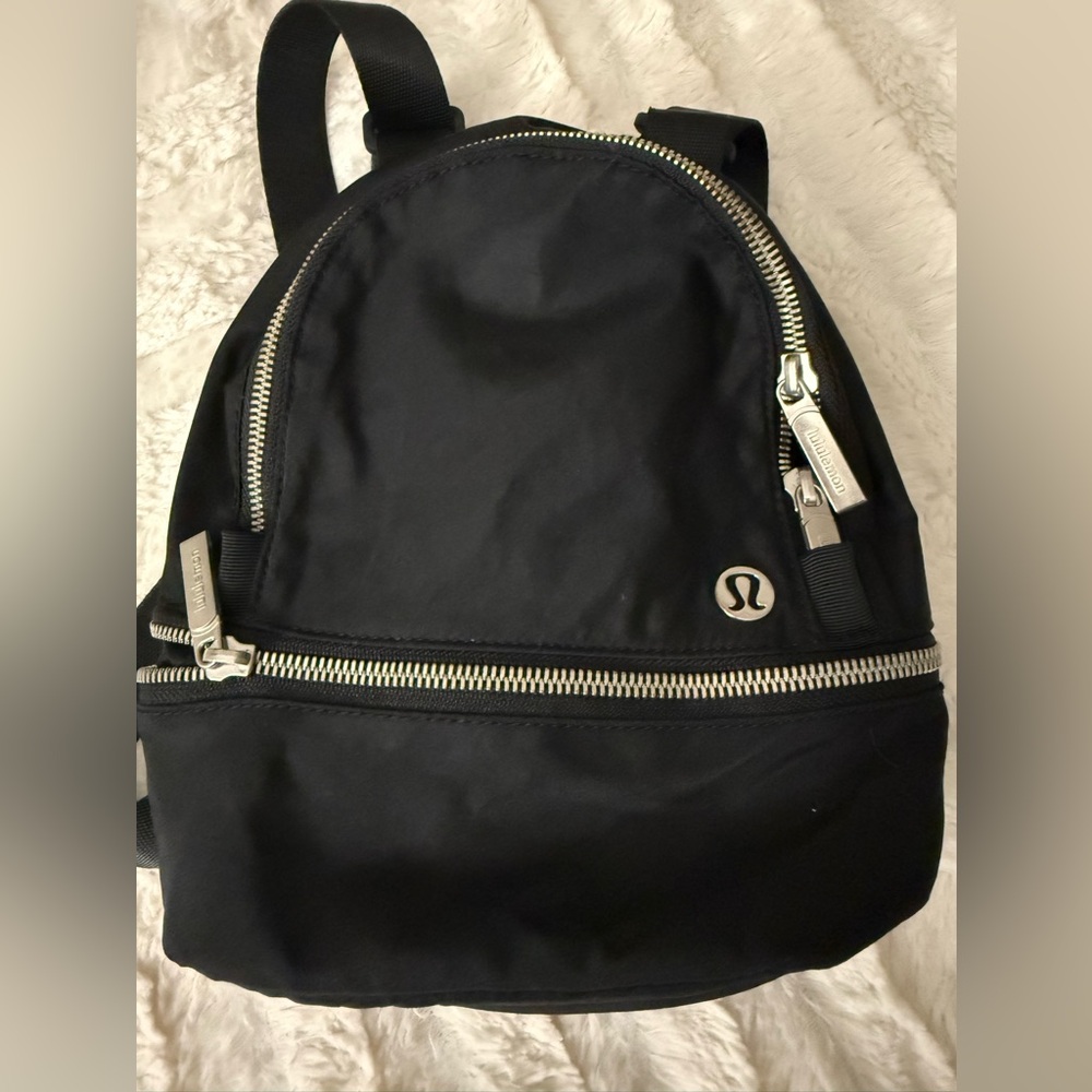 Lululemon Eveywhere Black Mini Backpack with Silver Hardware